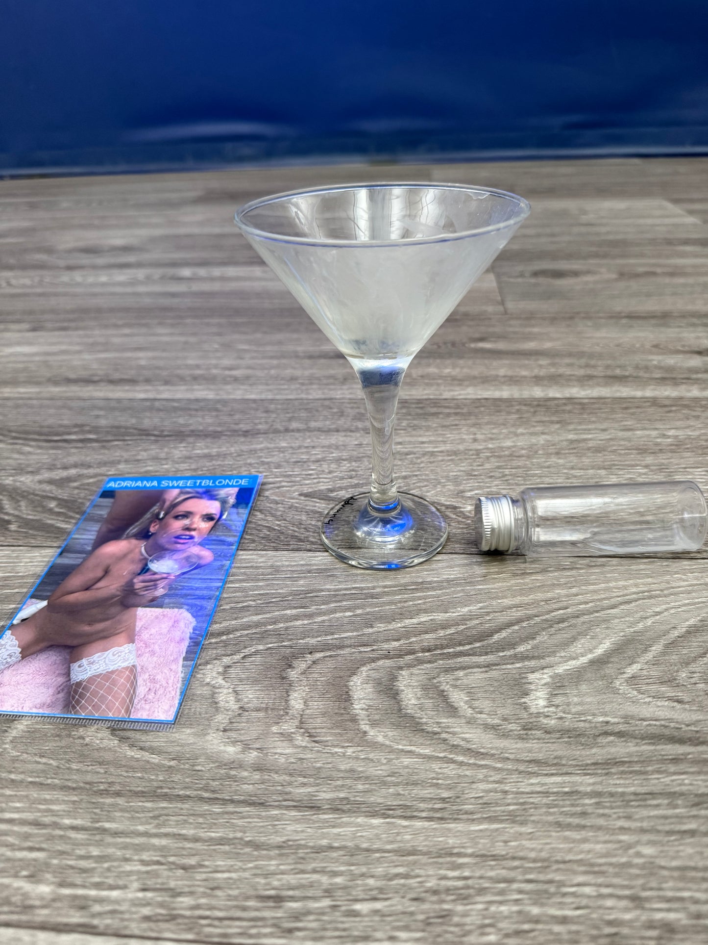Adriana Sweetblonde Glass and bottle